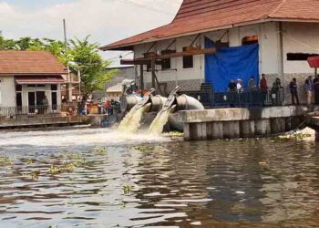 Pemkot Semarang Siapkan Ratusan Pompa Hadapi Potensi Banjir saat Hujan
