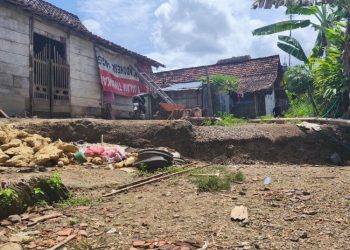 Tanah Bergerak di Banjarejo Blora Rusak 3 Rumah Warga