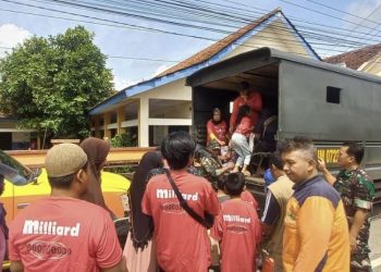Jalan Masih Tergenang Banjir, 217 Pengungsi di Kudus Memilih Pulang