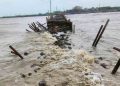 Jalan ke Dukuh Tambaksari Demak Putus Diterjang Ombak, Aktivitas Warga Lumpuh