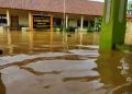 Puluhan Sekolah di Pati Kebanjiran, KBM Digelar Secara Daring 13 Puluhan Sekolah di Pati Kebanjiran, KBM Digelar Secara Daring