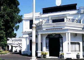 Sewa Mobil Dinas Walkot-Wawalkot Salatiga Capai Rp 815,99 Juta per Tahun