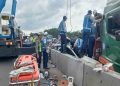 Satu Orang Meninggal Akibat Besi Muatan Truk Hantam 2 Mobil di Tol Batang-Semarang