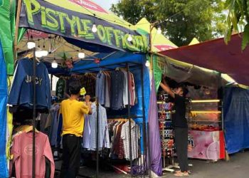 Pedagang di Dandangan Kudus Keluhkan Tenda Bocor Hingga Listrik Mati
