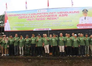 Bambang Susilo Ajak Warga Pati Dukung Gerakan Jumat Bersih