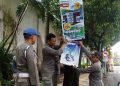 Sejumlah Reklame Tak Berizin di Pati Ditertibkan Atas Instruksi Presiden 16 Sejumlah Reklame Tak Berizin di Pati Ditertibkan Atas Instruksi Presiden