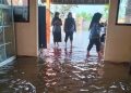 Pekalongan Siapkan Konsep Sekolah Panggung Atasi Dampak Banjir 15 Pekalongan Siapkan Konsep Sekolah Panggung Atasi Dampak Banjir