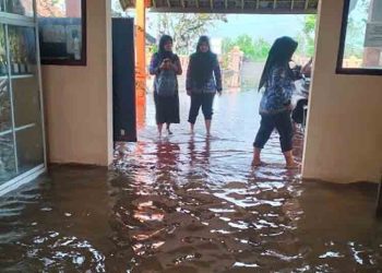 Pekalongan Siapkan Konsep Sekolah Panggung Atasi Dampak Banjir