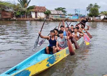 3 Pekan Banjir Pekalongan, Atlet Dayung Terjun Jadi Relawan
