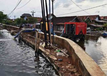 BPBD Jateng Kerahkan Pompa Mobile Atasi Banjir di Tirto Pekalongan