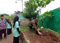 Gerakan Tanam Kelapa Kopyor Meriahkan HUT ke-47 SMP N 1 Kaliori 13 Gerakan Tanam Kelapa Kopyor Meriahkan HUT ke-47 SMP N 1 Kaliori