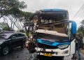 Kronologi Bus Tabrak Truk Tronton di Pantura Demak, Sopir Luka-Luka