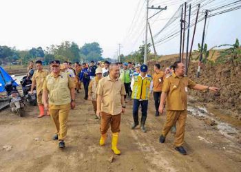 Putus Akibat Tanggul Jebol, Jalan Semarang-Godong Ditarget Selesai H-7 Lebaran