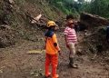 Material Longsor Tutup Akses ke Tempur Jepara, 1 Alat Berat Dikerahkan