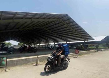 Sekat di Pasar Babe Kudus Tak Bisa Dipasang, Ini Alasannya 