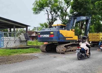 Bupati Rembang Minta Perbaikan Jalan Rusak Selesai Sebelum Lebaran