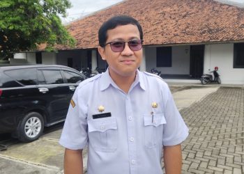 Diguyur Hujan, Sampah di Jepara Menumpuk Akibat Keterlambatan Armada Pengangkut
