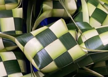 Jelang Lebaran, Permintaan Janur di Salatiga Melonjak Tajam