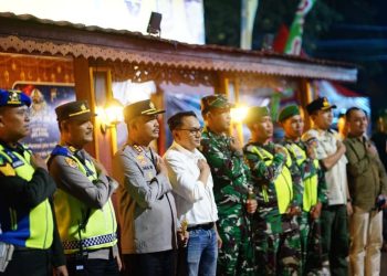 Plt Bupati Chandra Awasi Jalannya Takbir Keliling di Pati