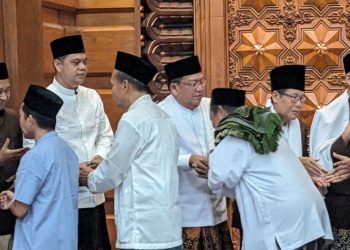 Rayakan Lebaran Bersama Orang Tua, Bupati Blora Gelar Open di Kampung Halaman