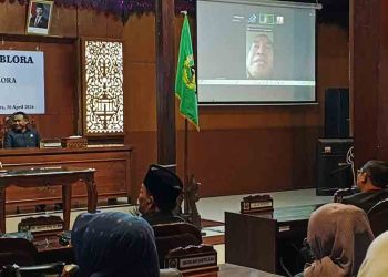 Protes Gaya Kepemimpinan Ketua DPRD Blora, Fraksi PDI Perjuangan Absen dari 2 Rapat 3 Protes Gaya Kepemimpinan Ketua DPRD Blora, Fraksi PDI Perjuangan Absen dari 2 Rapat