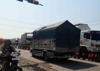 Arus Lalin di Cepiring Kendal Macet Imbas Perbaikan Jembatan Kalibodri