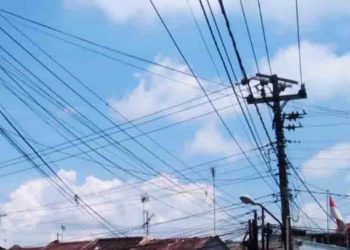 Warga Salatiga Keluhkan Kabel Semrawut, Dinilai Rusak Estetika Kota