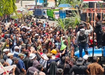 Tagih Janji Operasional PG GMM, Ribuan Petani Tebu Blora Gelar Aksi