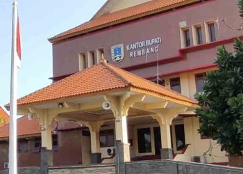 Mardi Resmi Gantikan Gunari sebagai Plt Kepala BKD Rembang