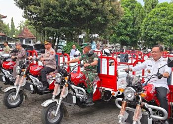 Koperasi Merah Putih di Pekalongan dapat Pickup dan Motor Roda Tiga
