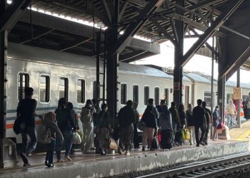 Penumpang KA di Pekalongan Melonjak Hingga 7.264 Orang saat Long Weekend