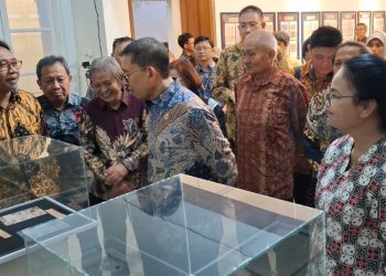 Tampilkan Artefak Zaman Pendudukan Jepang, Fadli Zon Ajak Generasi Muda Semarang Kunjungi Pameran Filateli