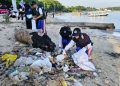 263,7 Kg Sampah Terkumpul dalam Aksi Bersih Pantai Teluk Jepara 14 263,7 Kg Sampah Terkumpul dalam Aksi Bersih Pantai Teluk Jepara