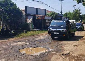Jalan Rusak di Daren Jepara Tak Kunjung Diperbaiki, Warga Luapkan Kekecewaan
