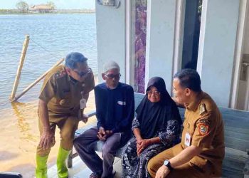 Atasi Rob di Pati, Gubernur Jateng Siapkan Rp400 Juta untuk Bangun Tanggul Darurat