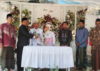 Angka Pernikahan di Rembang Melonjak saat Dzulhijjah, Tercatat Ada 849 Pasangan 2 Angka Pernikahan di Rembang Melonjak saat Dzulhijjah, Tercatat Ada 849 Pasangan