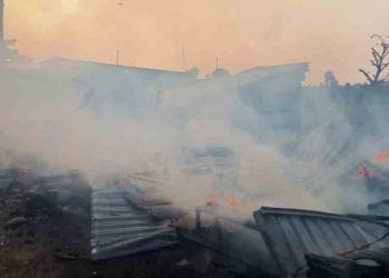 Kebakaran Hanguskan 3 Warung di depan Pabrik PWI Rembang, Kerugian Capai Puluhan Juta