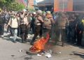Bakar Ban, Aksi Demo Mahasiswa di Salatiga Sempat Ricuh