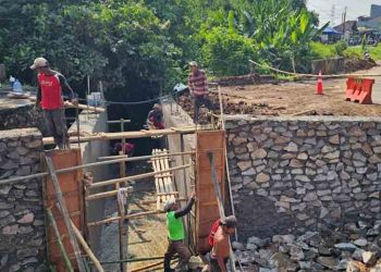 Sempat Runtuh, Perbaikan Jembatan di Purwoyoso Semarang Dipastikan Selesai Tepat Waktu