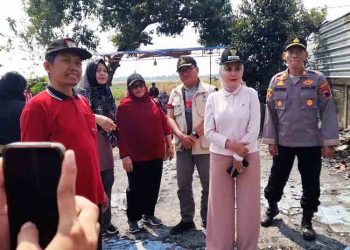 Salurkan Bantuan ke Korban Kebakaran, Bupati Kendal Imbau Rutin Cek Instalasi Listrik