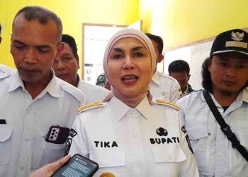 Bupati Kendal Tekan Biaya Pakan, Bantu Peternak Stabilkan Harga Telur yang Anjlok 1 Bupati Kendal Tekan Biaya Pakan, Bantu Peternak Stabilkan Harga Telur yang Anjlok