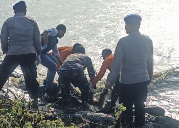 Mayat Tanpa Identitas Ditemukan di Pantai Tasikagung Rembang, Ini Ciri-Cirinya