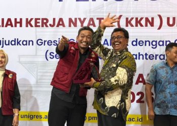 Dukung Aktivitas Akademik Dosen-Tendik, Rektor Universitas Gresik Serahkan Seluruh Gajinya