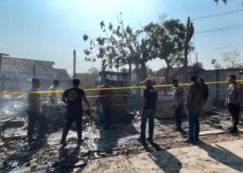 Rugi Ratusan Juta, Rumah dan Toko di Klambu Grobogan Terbakar saat Pengisian BBM