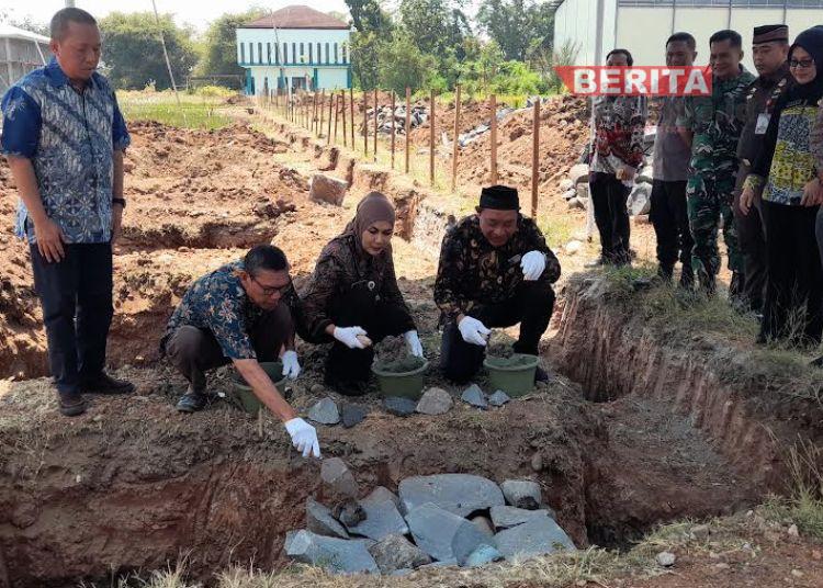 Kampus Baru, Bupati Tika Beri Hibah Rp5 Miliar untuk Umkaba 2 1 Kampus Baru, Bupati Tika Beri Hibah Rp5 Miliar untuk Umkaba 2