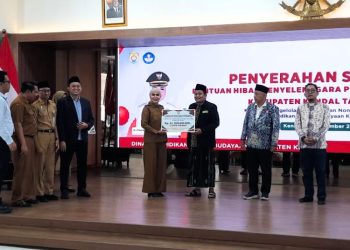 Pemkab Kendal Salurkan Hibah Rp14,27 Miliar untuk 14.273 Pendidik Keagamaan