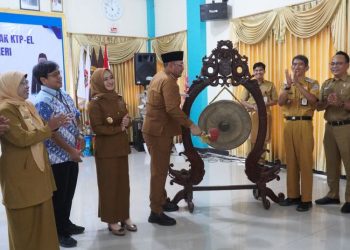 Cetak KTP-el di Sekolah, Wali Kota Tegal: Pelajar Tak Perlu ke Kantor Dukcapil
