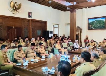 OPD Pemkab Rembang Tandatangani Pakta Integritas, Komitmen Jalankan Tugas dengan Jujur