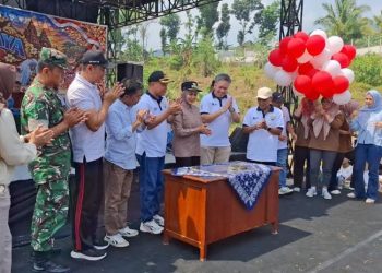 Sumur Bor Rp100 Juta Dibangun di Tambahsari, Bupati Kendal: Bantu Kebutuhan Air Bersih