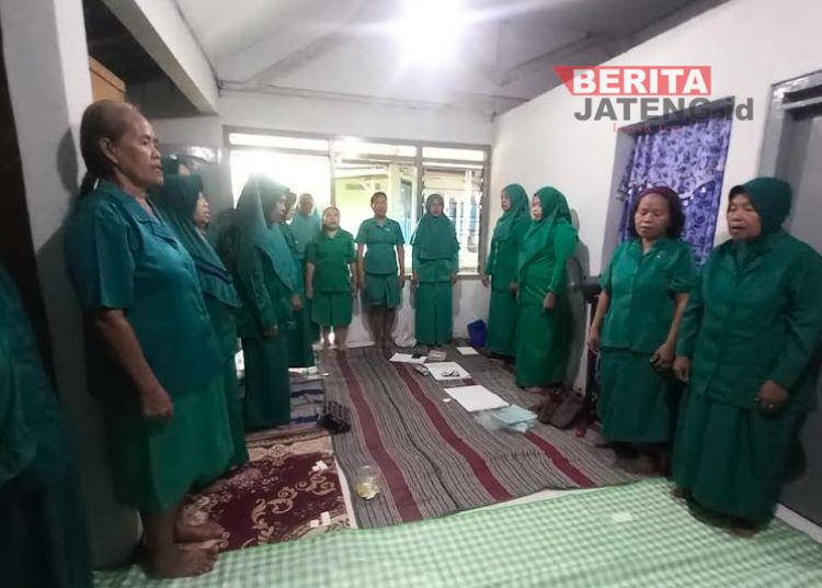 Program PKK Semarang Tuai Sorotan, Ribuan Warga Tandatangani Petisi Desak Evaluasi 1 Program PKK Semarang Tuai Sorotan, Ribuan Warga Tandatangani Petisi Desak Evaluasi
